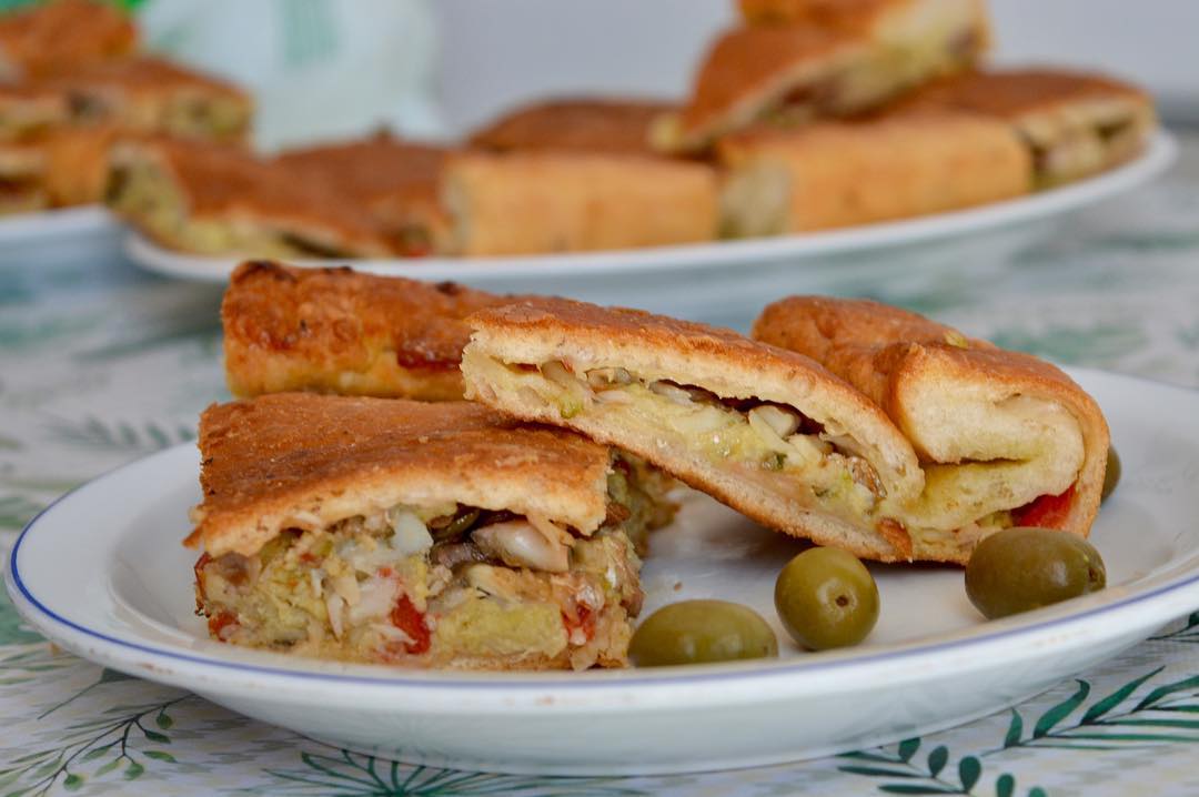 Molfetta style stuffed calzone